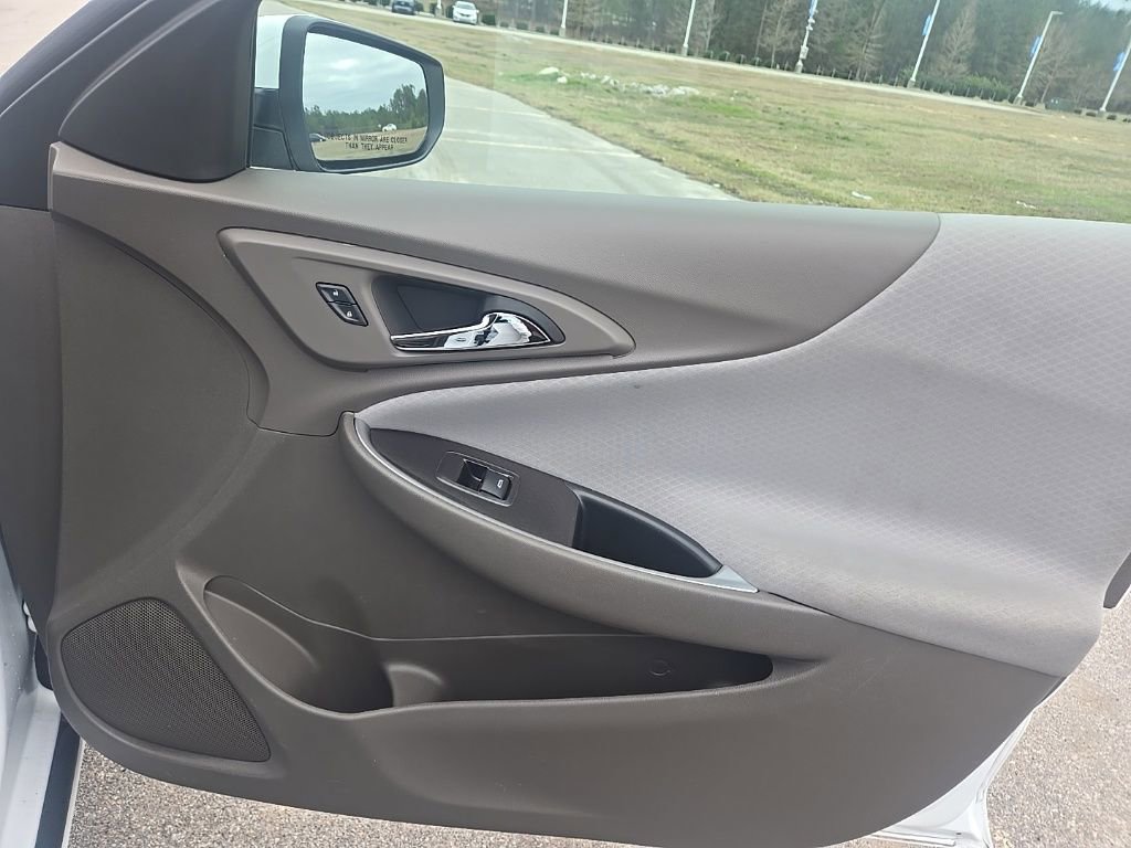Used 2025 Chevrolet Malibu LT image 35