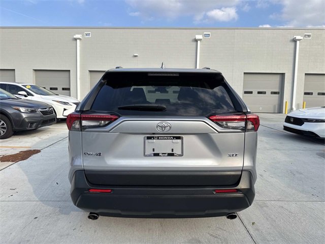 Used 2020 Toyota RAV4 XLE image 6