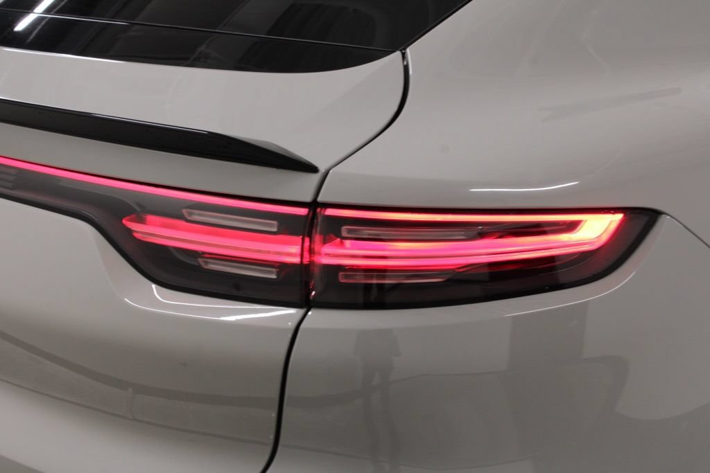 Certified 2023 Porsche Cayenne Turbo GT AWD/4WD image 12