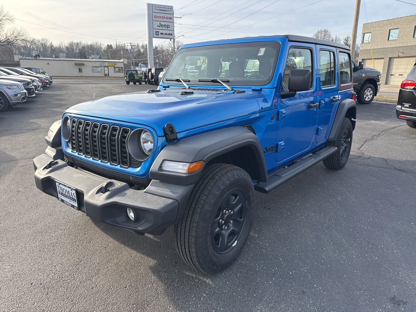 Used 2025 Jeep Wrangler Sport image 3