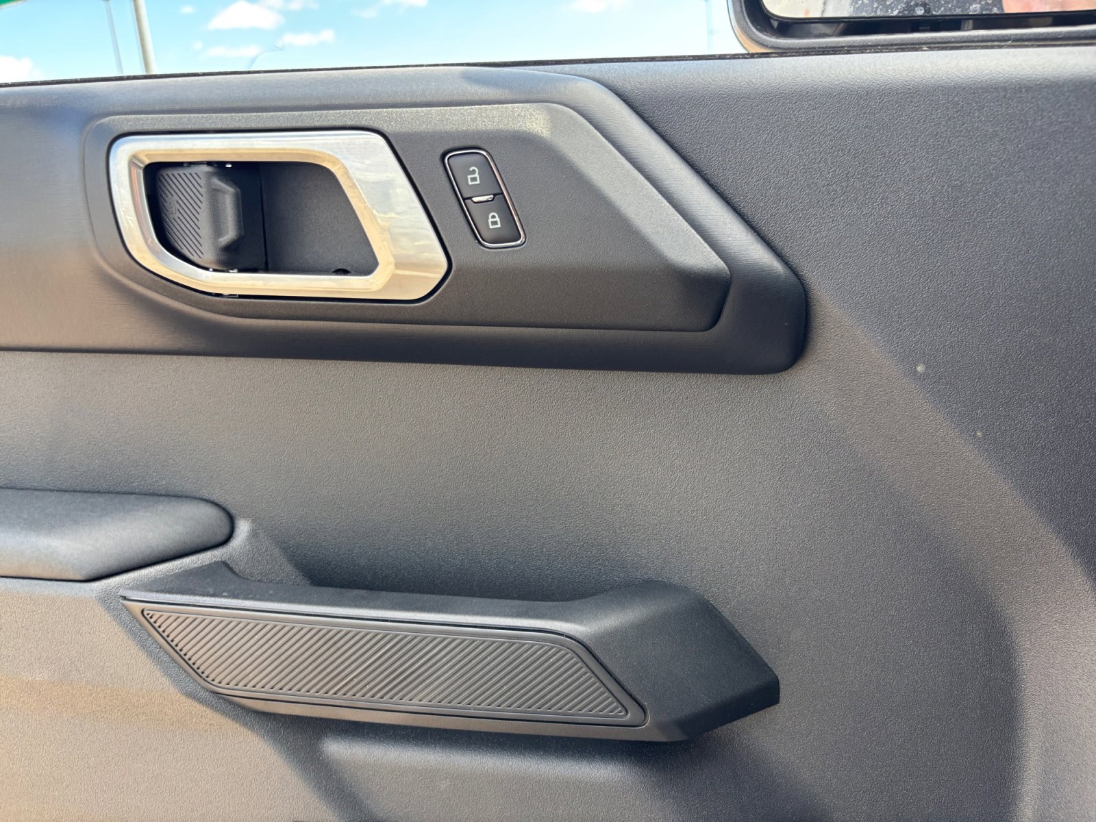 New 2026 Ford Bronco Badlands image 16