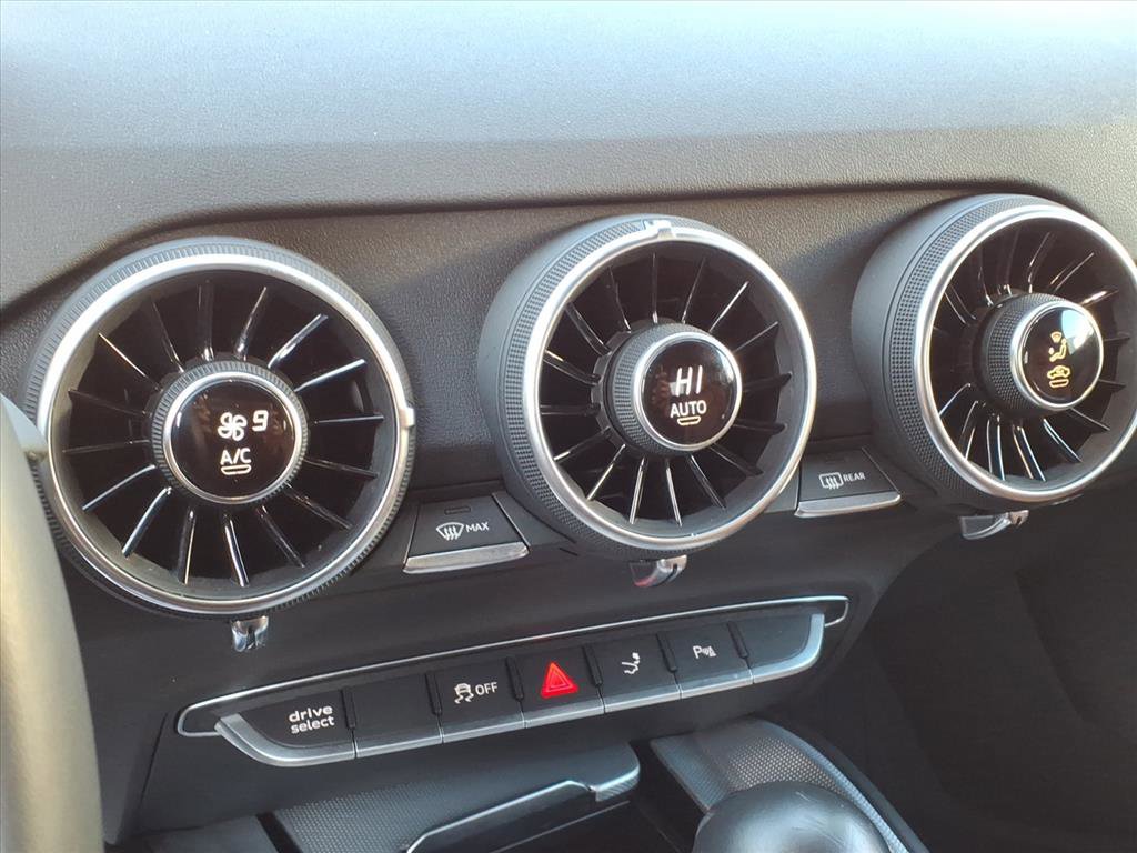 Used 2018 Audi TT 2.0T w/ Technology Package image 16