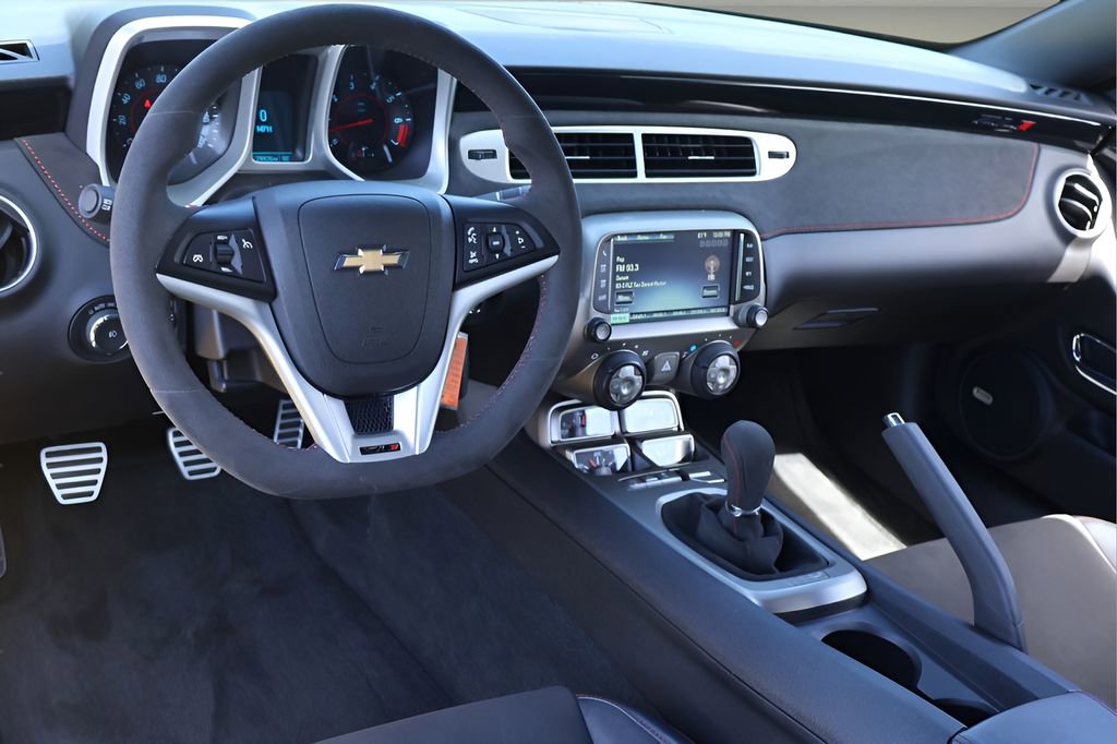 Used 2013 Chevrolet Camaro ZL1 RWD image 16