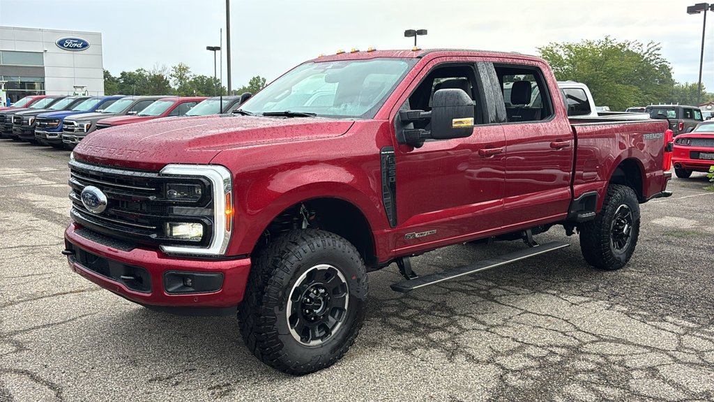 New 2026 Ford F350 Platinum w/ Tremor Off-Road Package AWD/4WD image 2