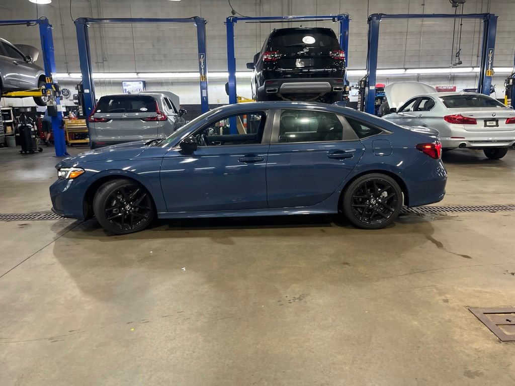 Certified 2025 Honda Civic Sport image 8
