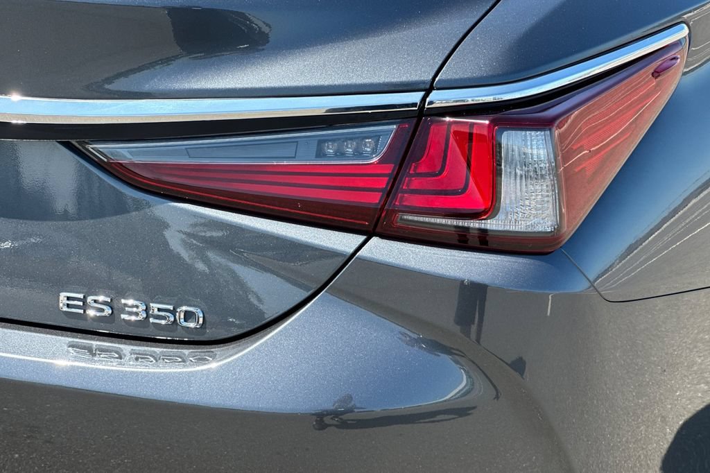 Certified 2025 Lexus ES 350 FWD image 25