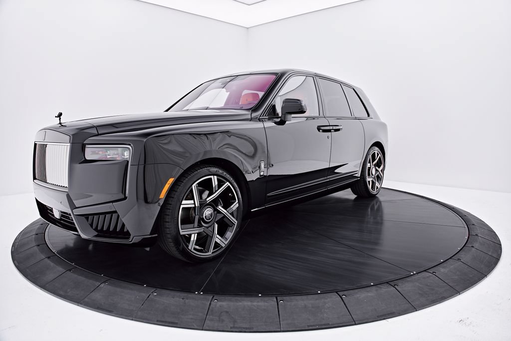 Used 2026 Rolls-Royce Cullinan Black Badge AWD/4WD image 11