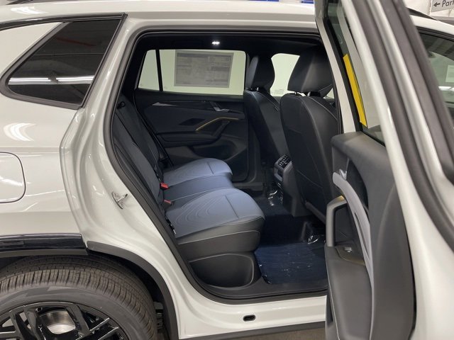 New 2026 Volkswagen Tiguan SE R-Line image 12