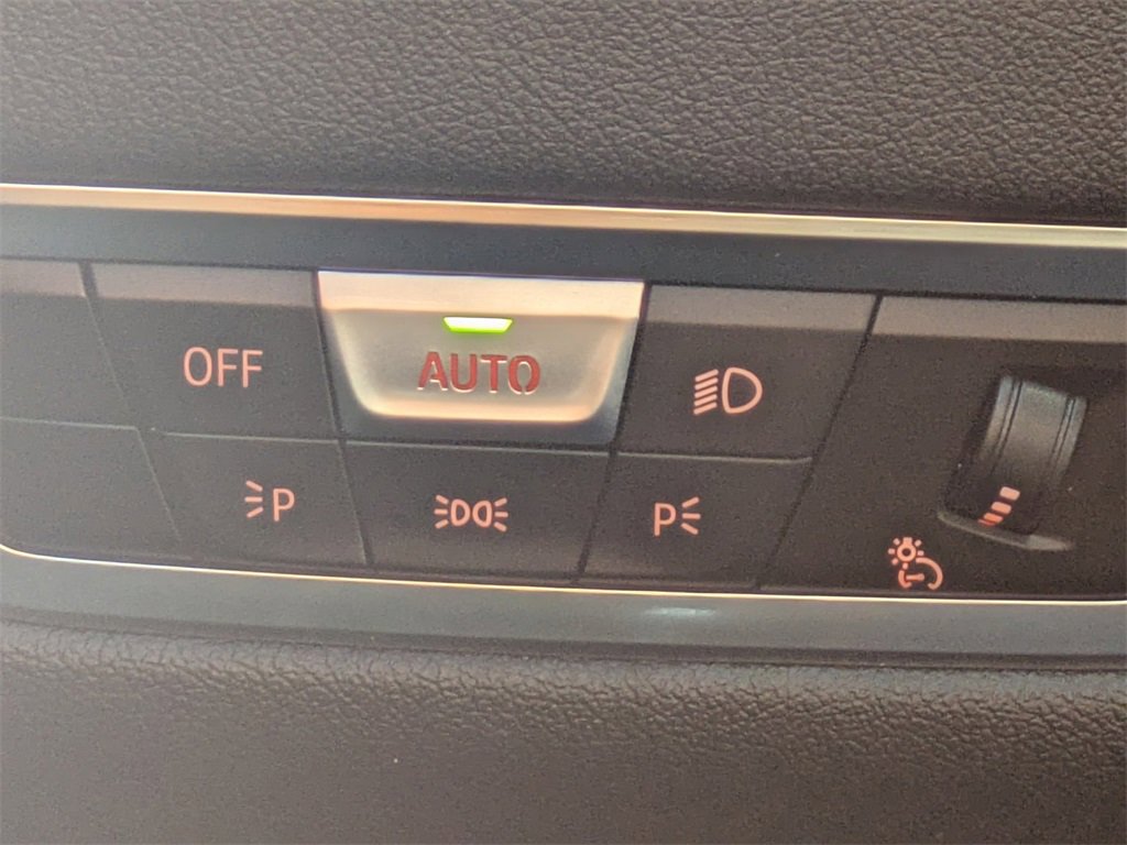 Used 2023 BMW X5 xDrive45e w/ Executive Package image 31