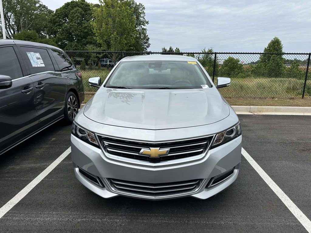 Used 2016 Chevrolet Impala LTZ FWD image 2