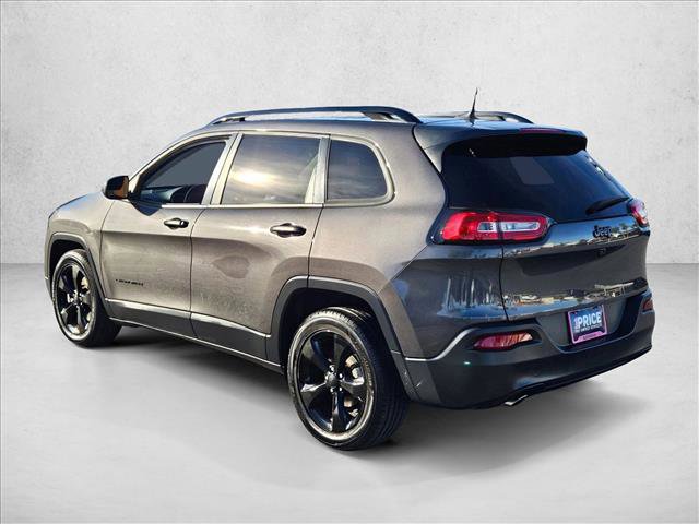 Used 2018 Jeep Cherokee Latitude w/ Altitude Package FWD image 8