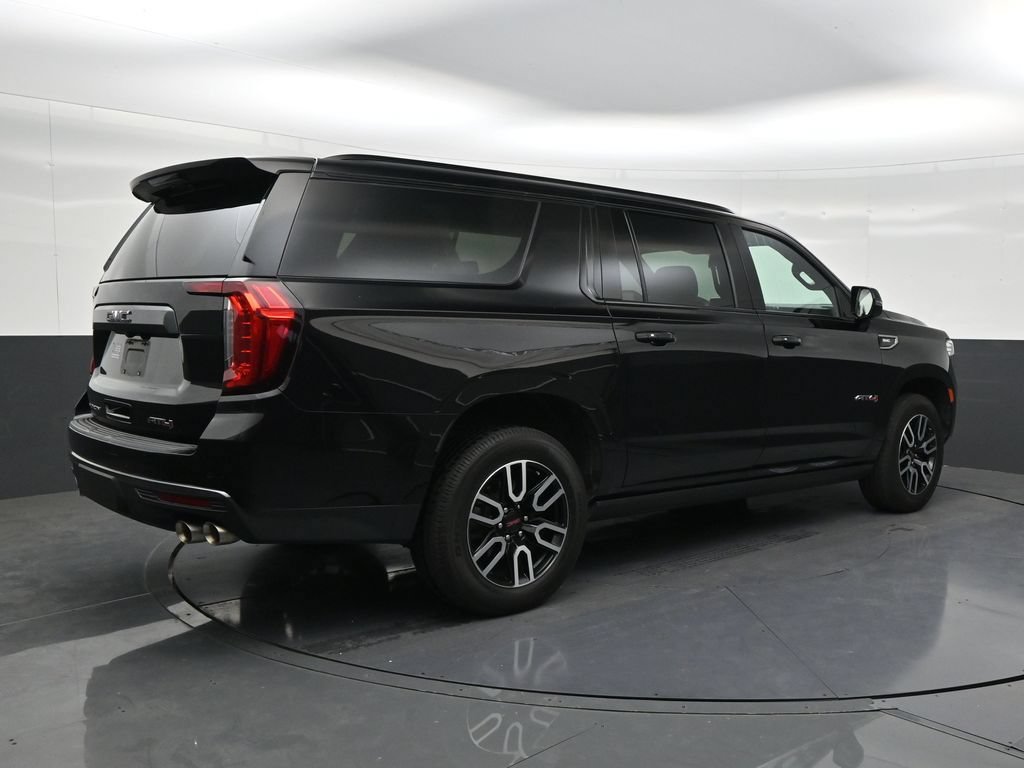 Used 2022 GMC Yukon XL AT4 AWD/4WD image 5