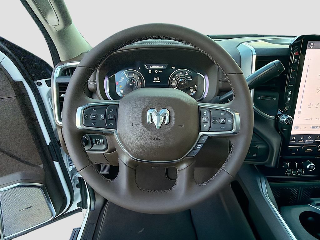 New 2026 RAM 3500 Laramie AWD/4WD image 38