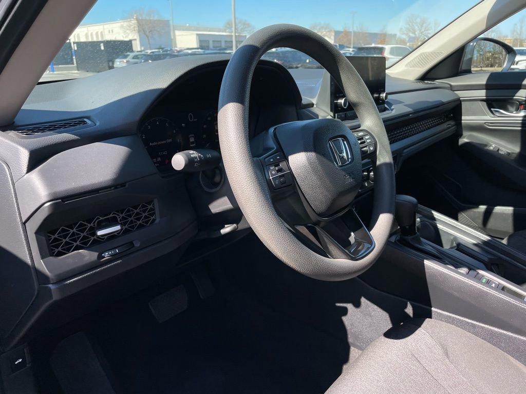 Certified 2025 Honda Accord SE image 27