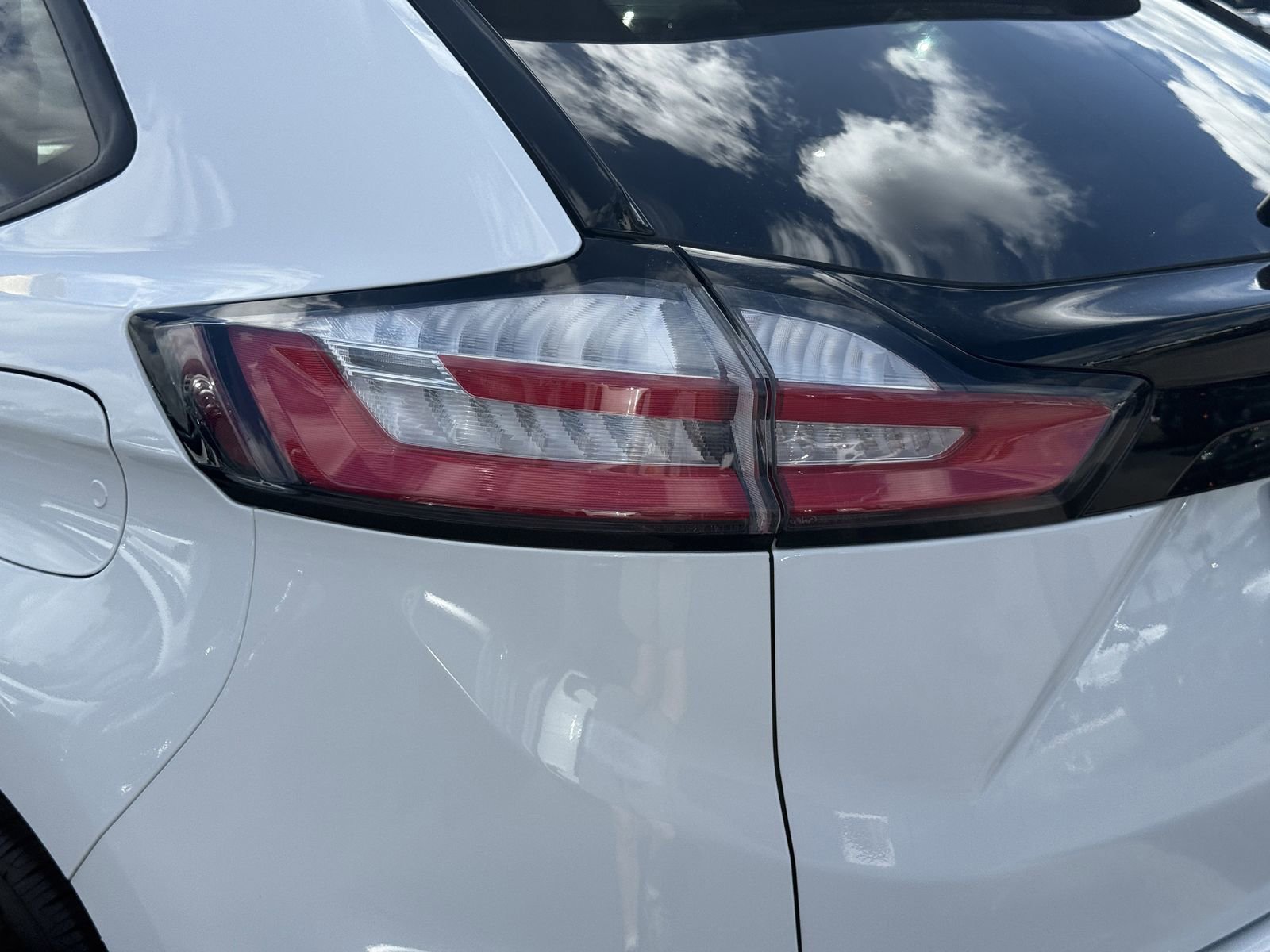 Certified 2024 Ford Edge SE w/ Black Appearance Package AWD/4WD image 8