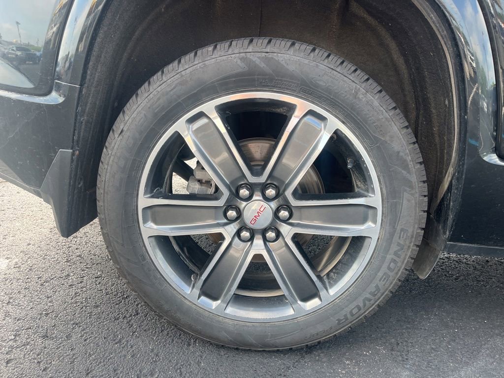 Used 2017 GMC Acadia Denali w/ Technology Package AWD/4WD image 11