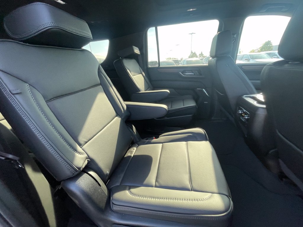 New 2026 GMC Yukon XL Denali w/ Sun & Power Step Package AWD/4WD image 27
