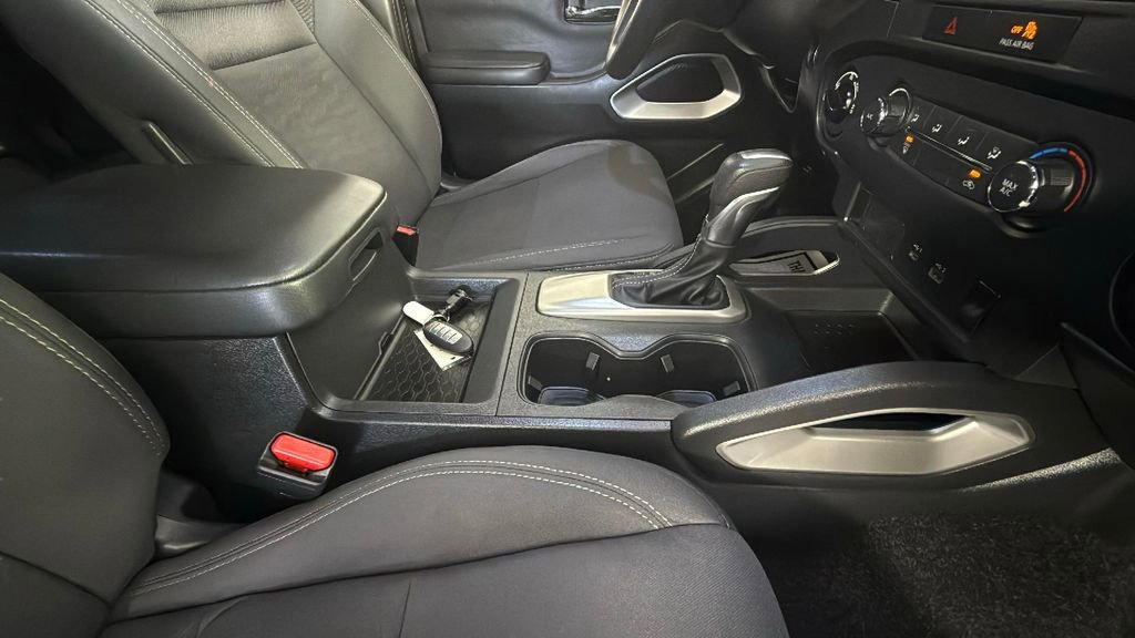 Used 2022 Nissan Frontier SV image 33