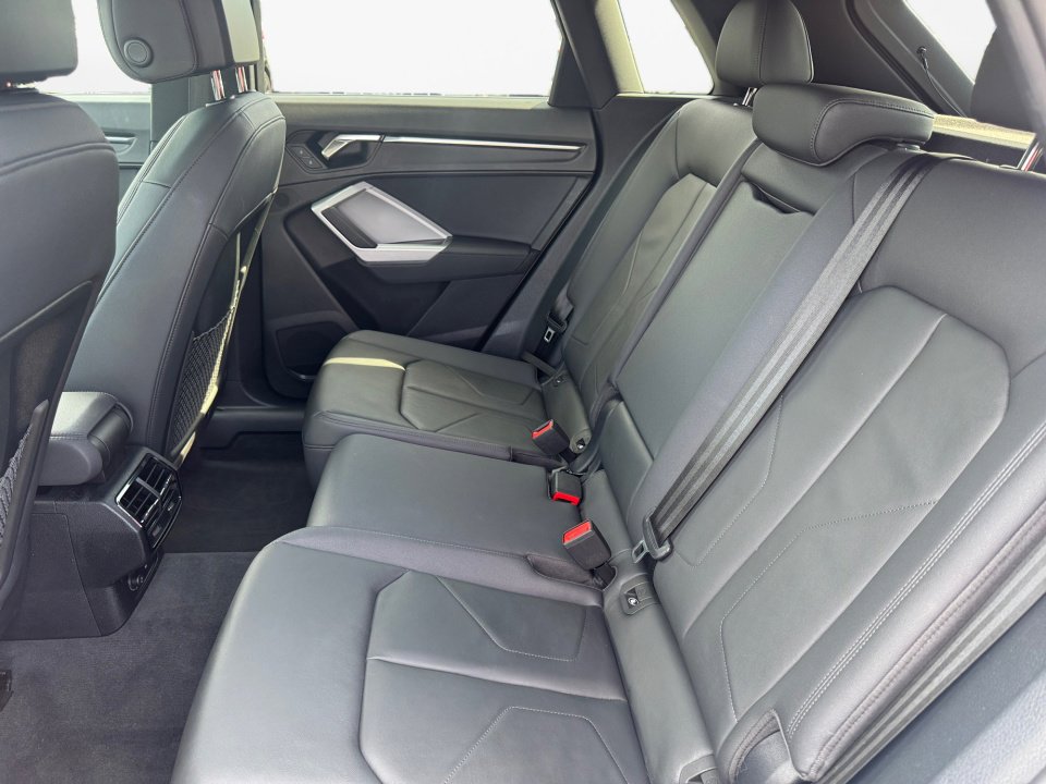 Used 2023 Audi Q3 2.0T Premium Plus AWD/4WD image 13