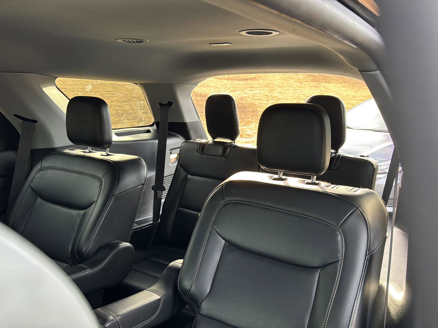 Used 2022 Ford Explorer XLT w/ Equipment Group 202A image 27