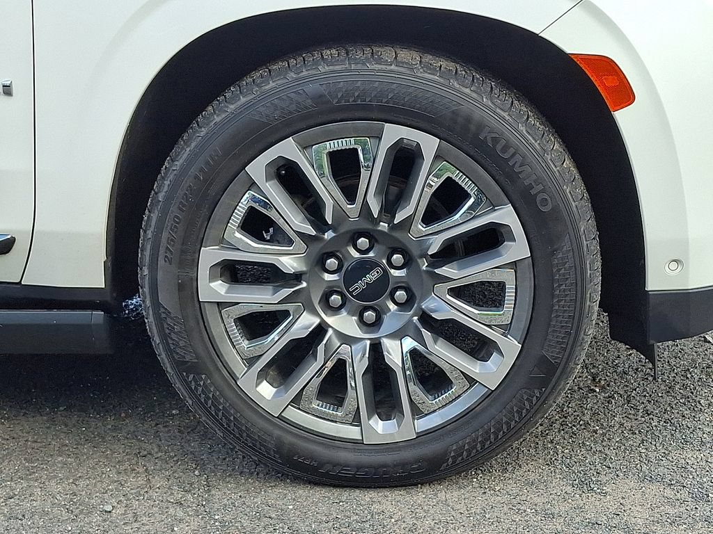 Certified 2023 GMC Yukon XL Denali Ultimate AWD/4WD image 10