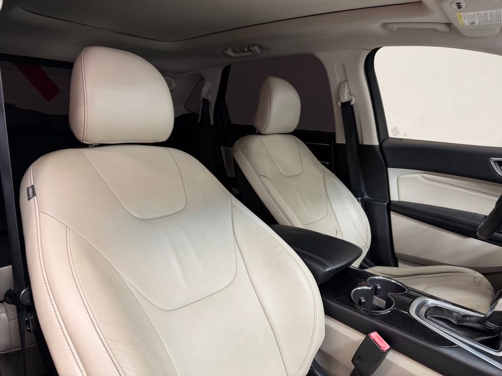 Used 2017 Ford Edge Titanium w/ Equipment Group 301A AWD/4WD image 11