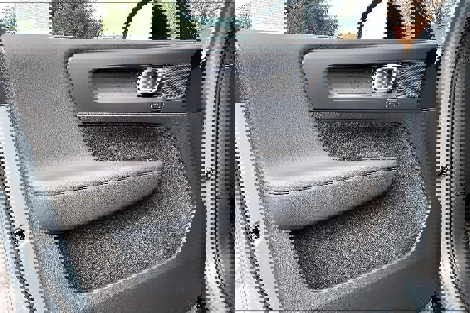 Used 2023 Volvo C40 P8 Recharge Plus w/ Climate Package image 26