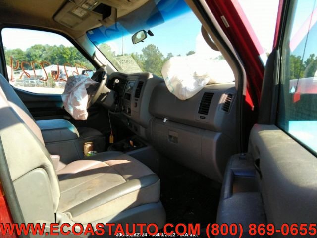 Used 2016 Nissan NV 2500 SV w/ Back Door Glass Package image 6