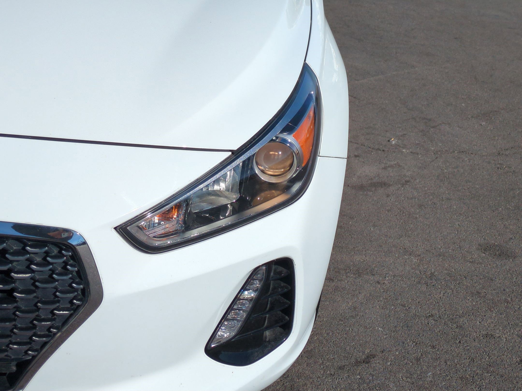 Used 2020 Hyundai Elantra GT image 13