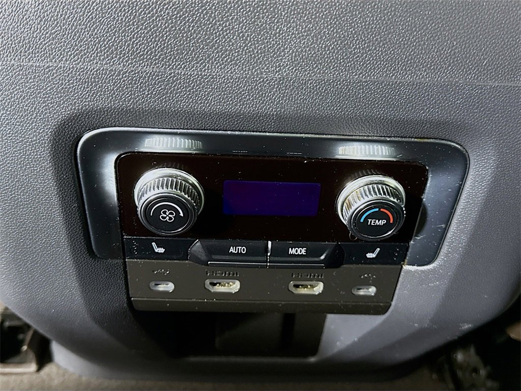 Used 2021 GMC Yukon Denali image 30