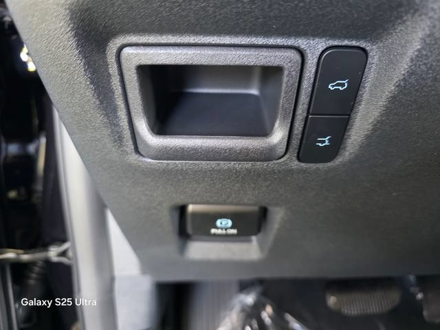New 2026 Ford Expedition Active RWD image 32