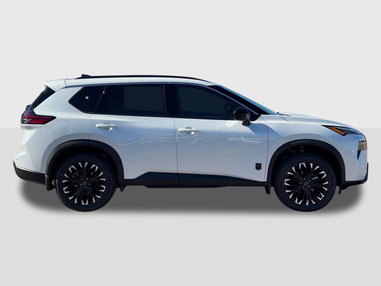 New 2026 Nissan Rogue SV FWD image 8