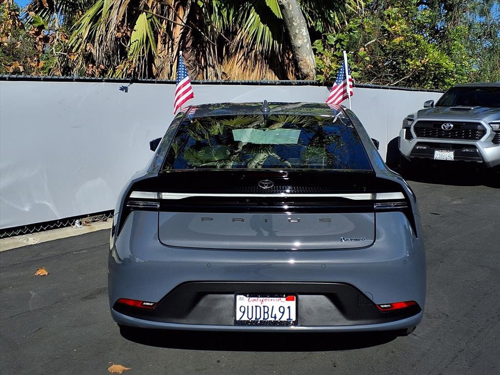 Certified 2025 Toyota Prius Plug-In Hybrid image 7