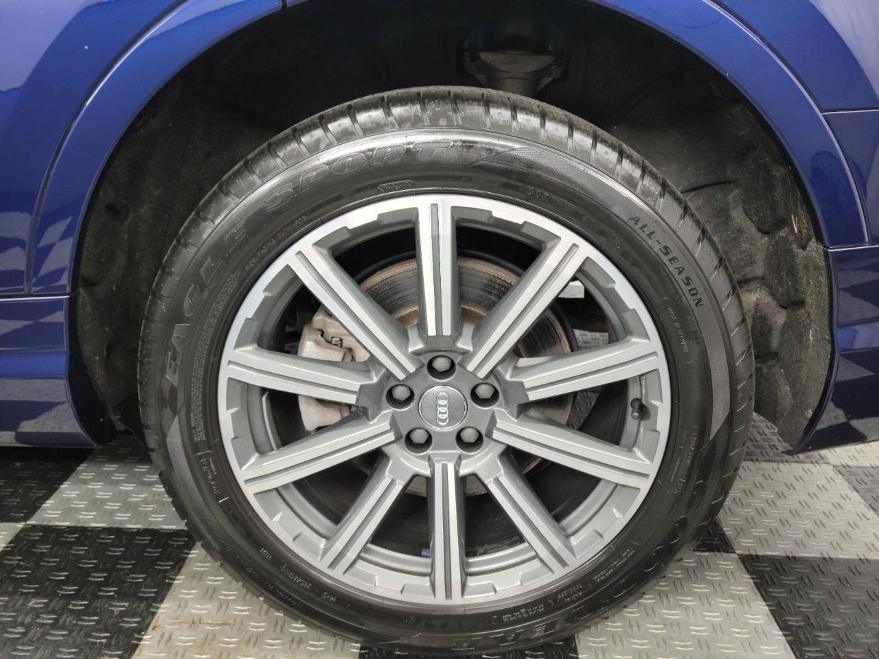 Used 2019 Audi Q7 3.0T Premium Plus w/ Premium Plus Package AWD/4WD image 32