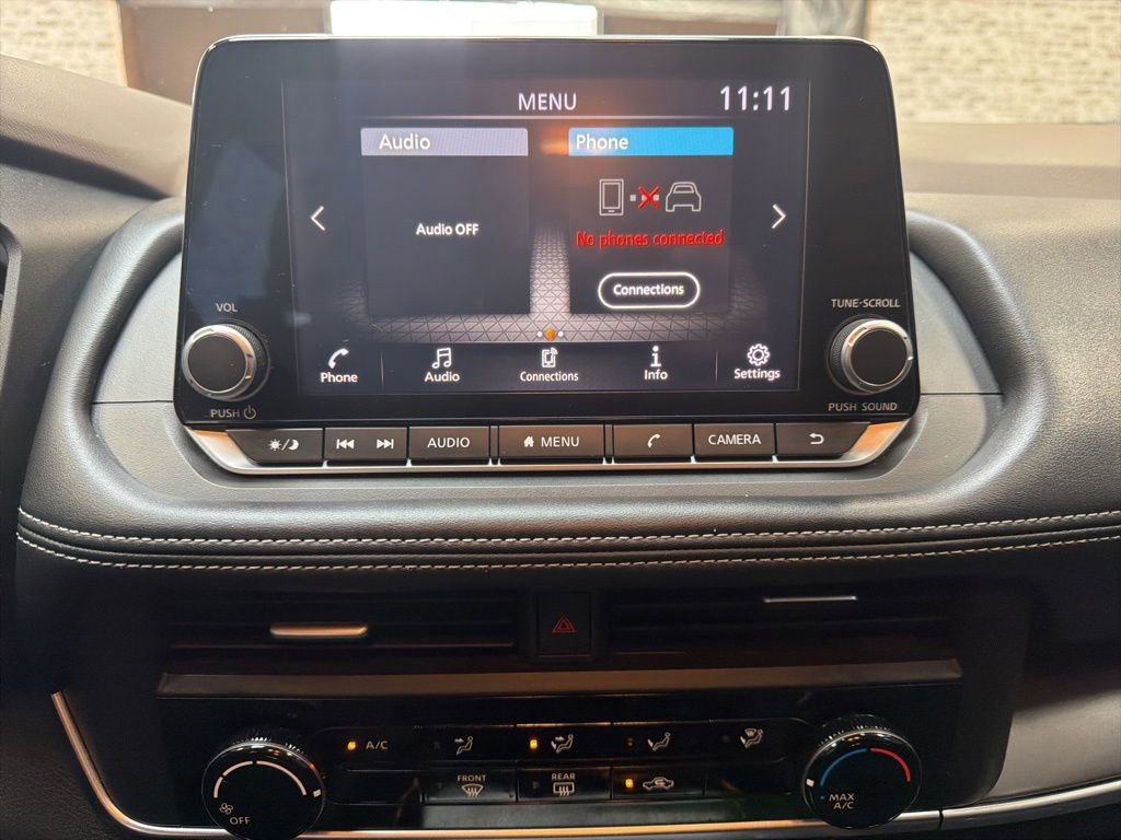 Used 2023 Nissan Rogue S FWD image 19