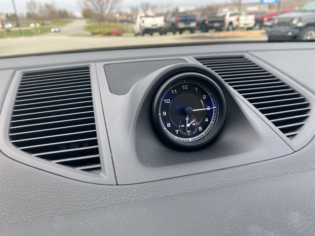 Used 2022 Porsche Macan Base image 19