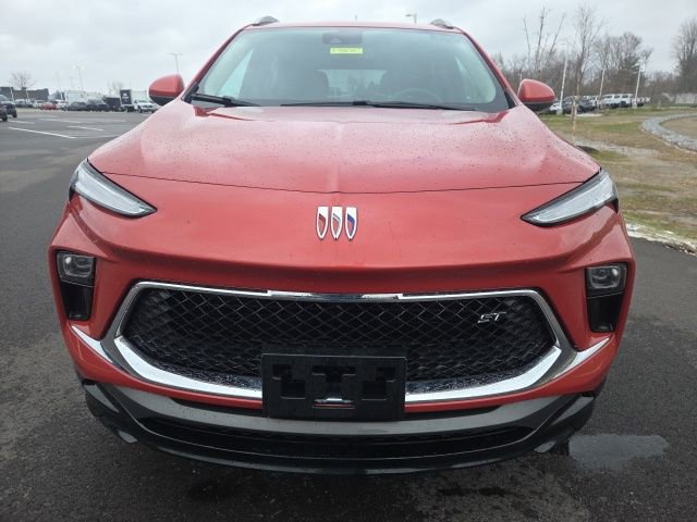 Used 2024 Buick Encore GX Sport Touring image 3