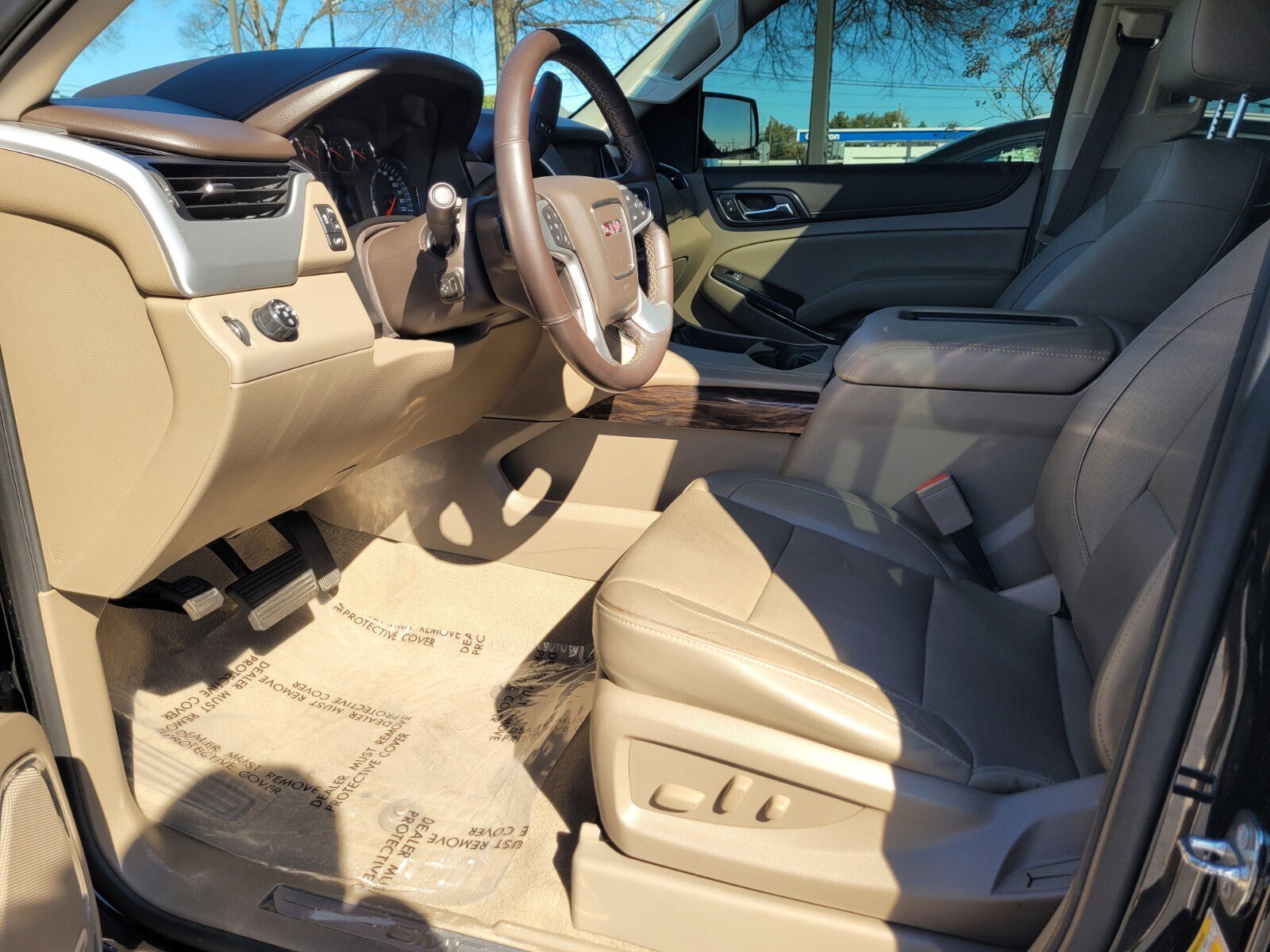 Used 2020 GMC Yukon SLT w/ Premium Edition image 15