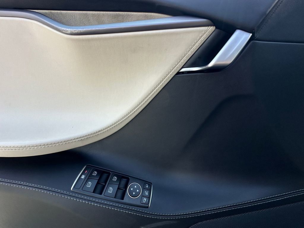 Used 2018 Tesla Model S P100D image 11