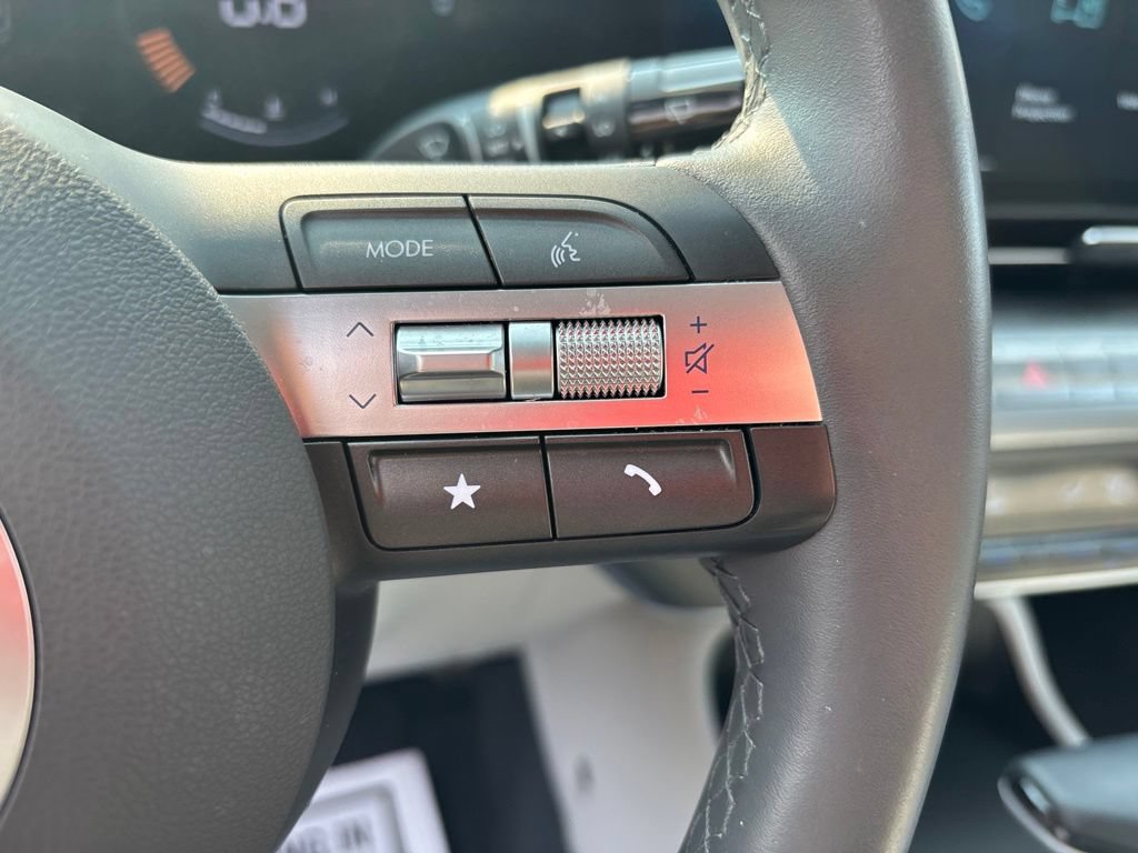 Certified 2024 Hyundai Kona SEL AWD/4WD image 24