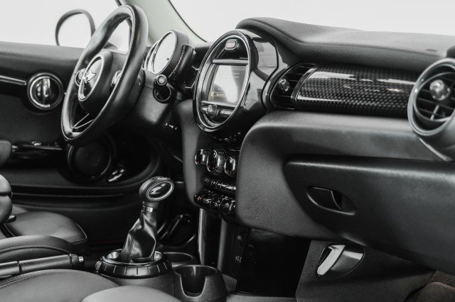Used 2017 MINI Cooper S image 22