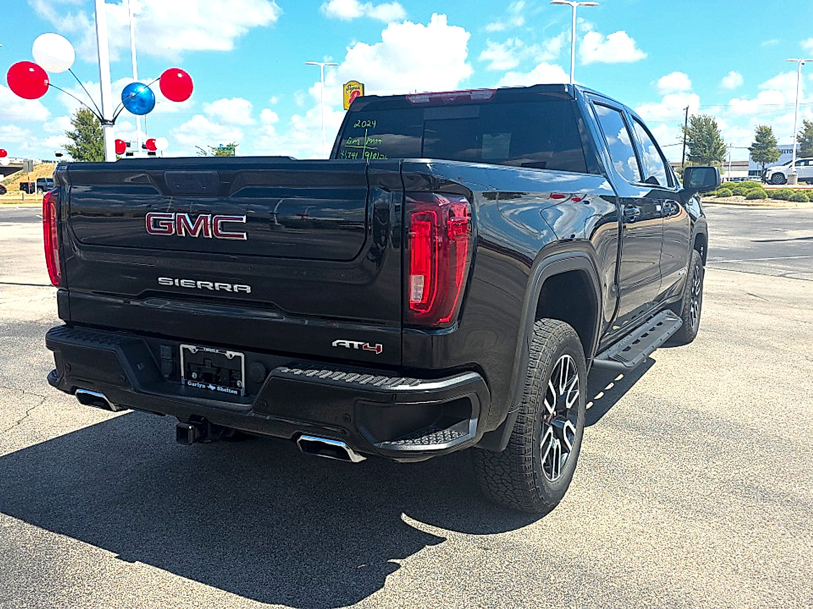 Used 2024 GMC Sierra 1500 AT4 w/ Technology Package AWD/4WD image 20