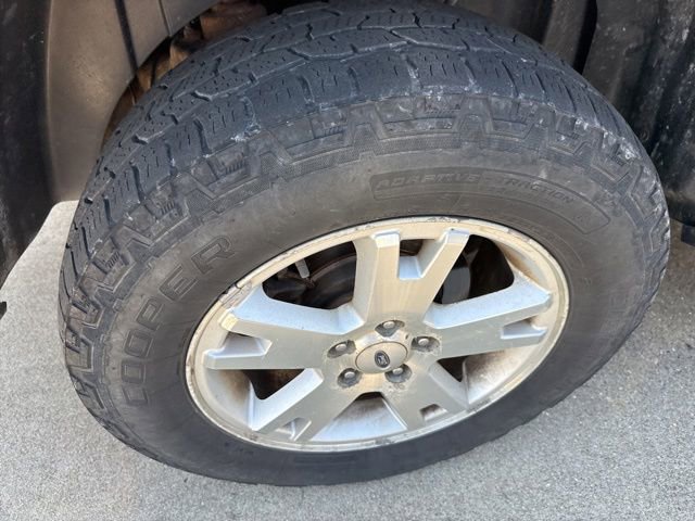 Used 2007 Ford Explorer Sport Trac XLT AWD/4WD image 8