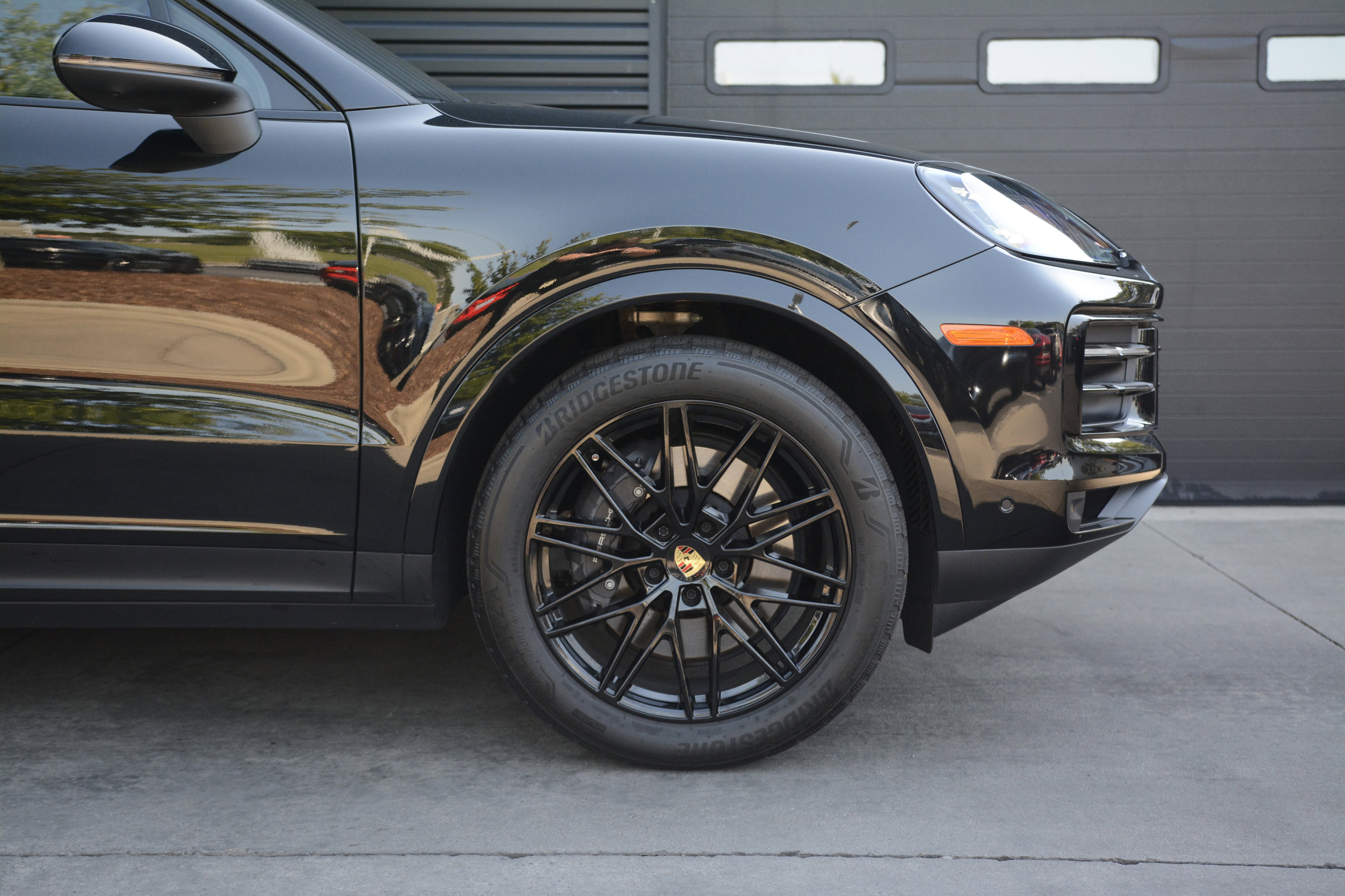 Certified 2024 Porsche Cayenne Coupe AWD/4WD image 11