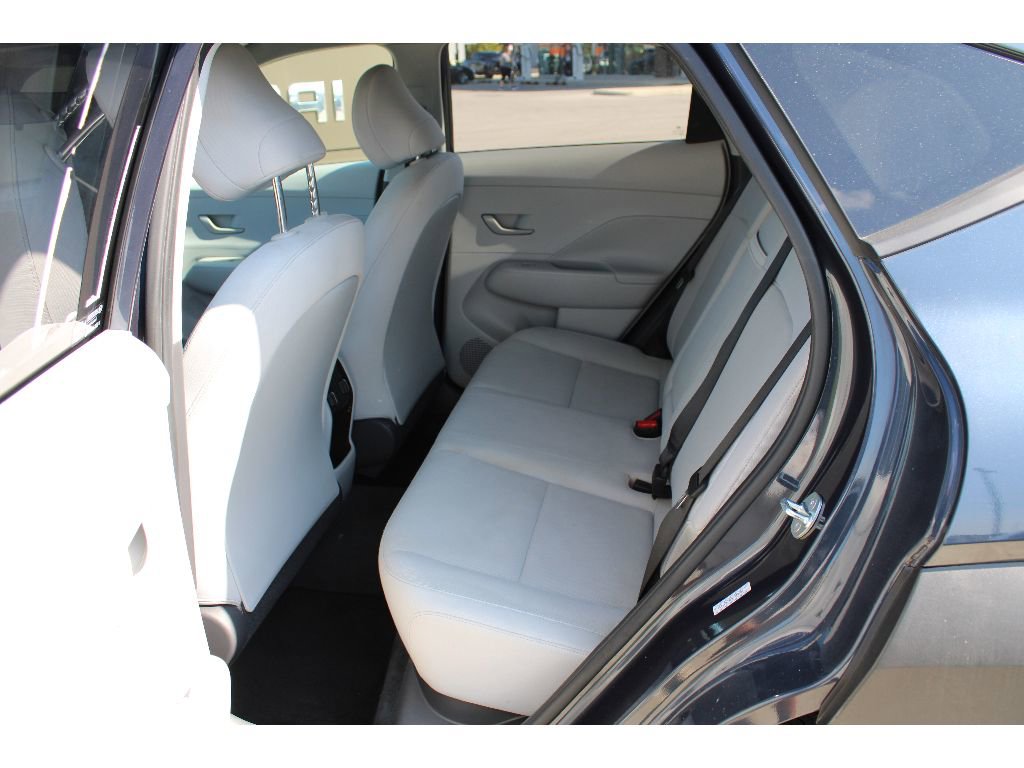 Used 2024 Hyundai Kona SEL image 13