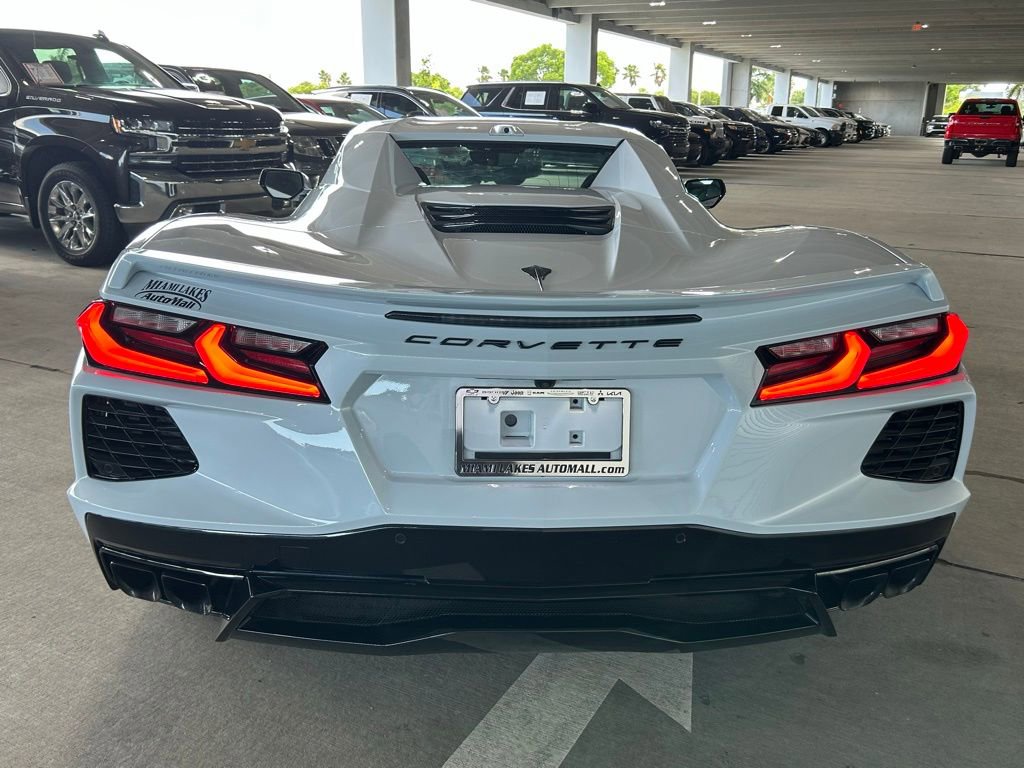 Used 2024 Chevrolet Corvette Stingray Premium Conv w/ Battery Protection Package image 15