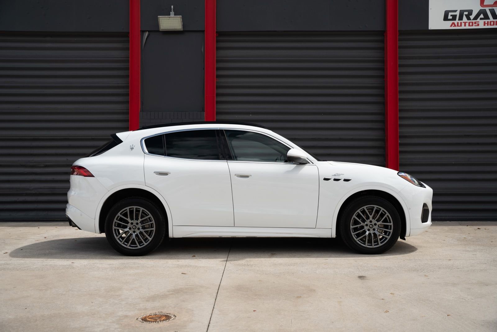 Used 2023 Maserati Grecale GT image 8