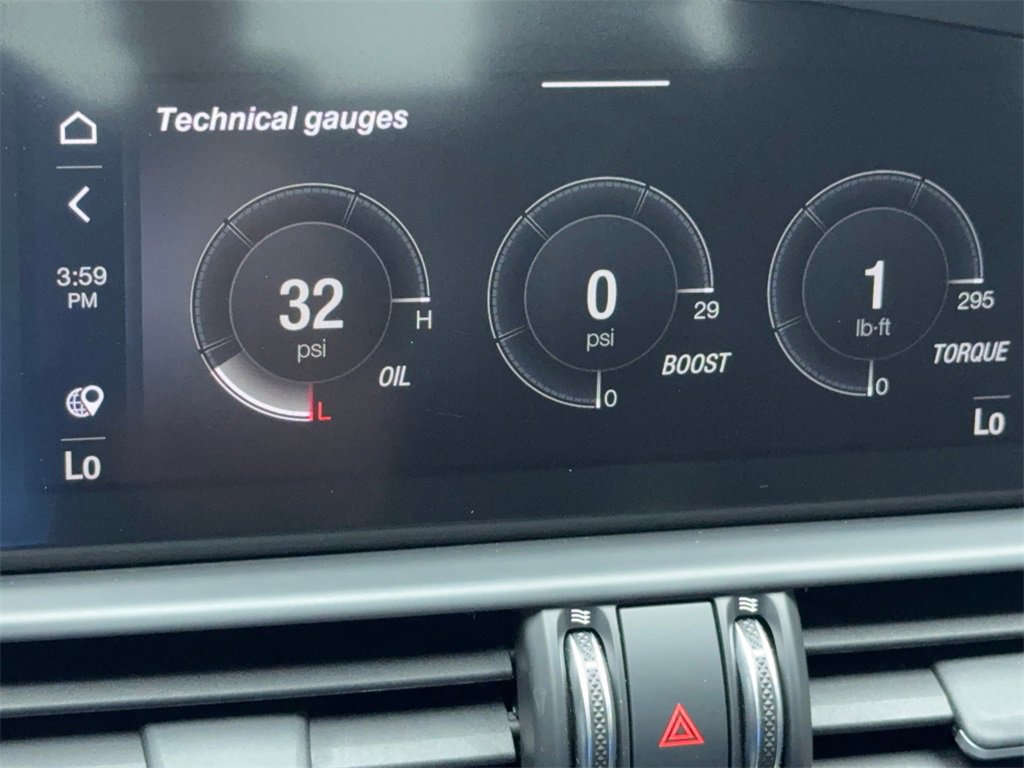 Used 2022 Alfa Romeo Giulia Veloce image 27