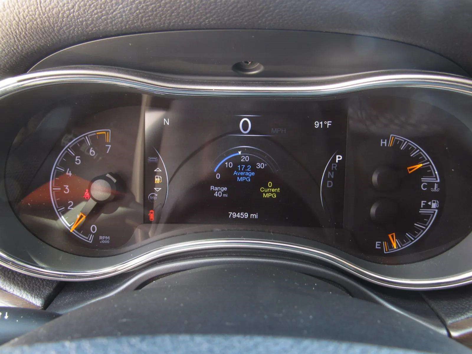 Used 2018 Jeep Grand Cherokee Laredo RWD image 26