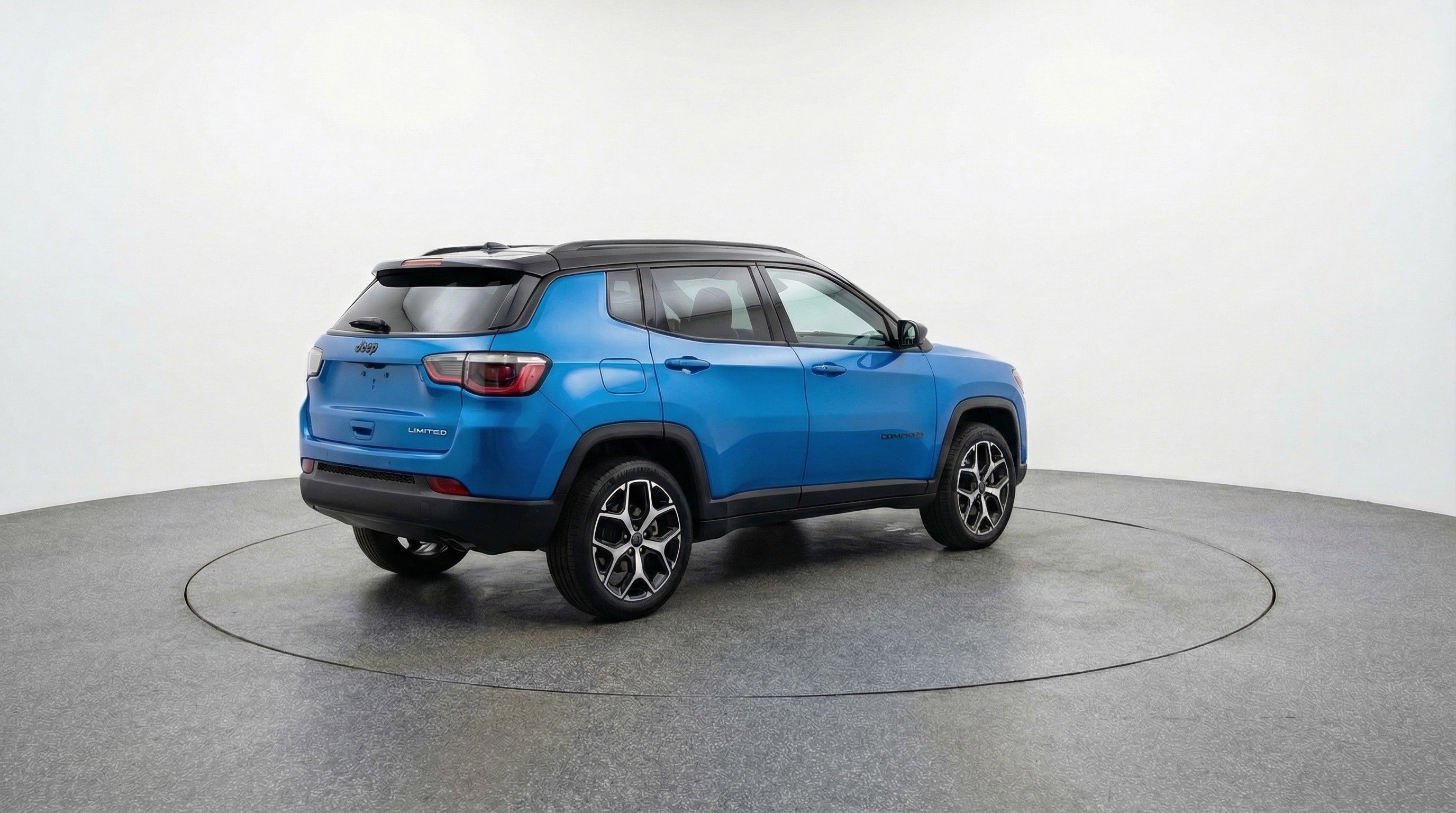 Used 2025 Jeep Compass Limited image 9